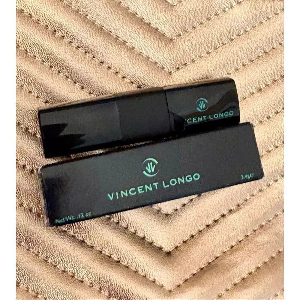 VINCENT LONGO - NWTIB - Silk Velour Lipstick in Mulberry.  Full Size